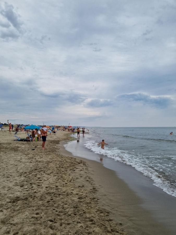 Chalet 4 Or 6 Persons Toscana Viareggio Camping Bosco Verde Italie Torre del Lago Puccini Exterior foto
